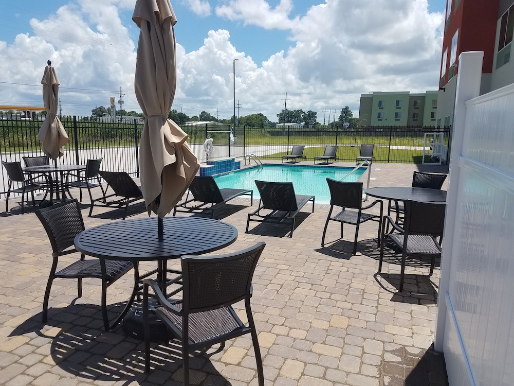 Holiday Inn Express Donaldsonville 47/70