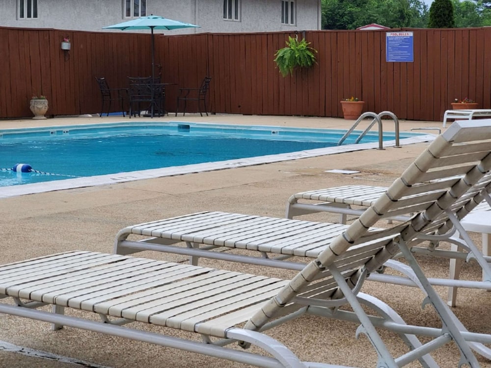Best Western Plus Laurel 4/51