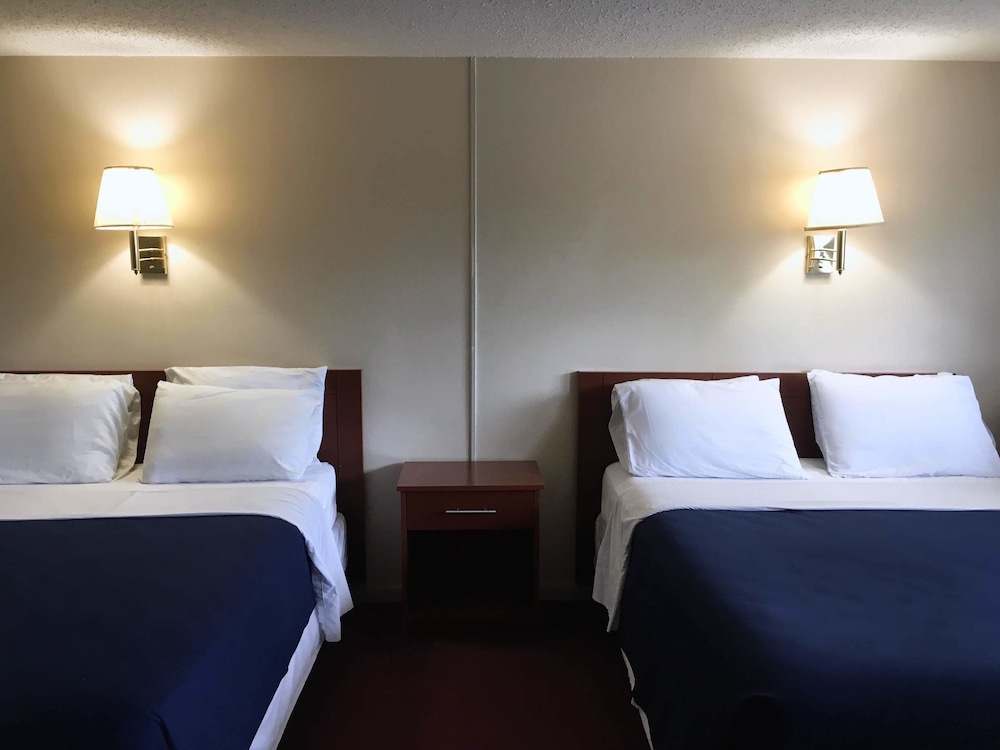 Swiss Cottage Inn 26/46