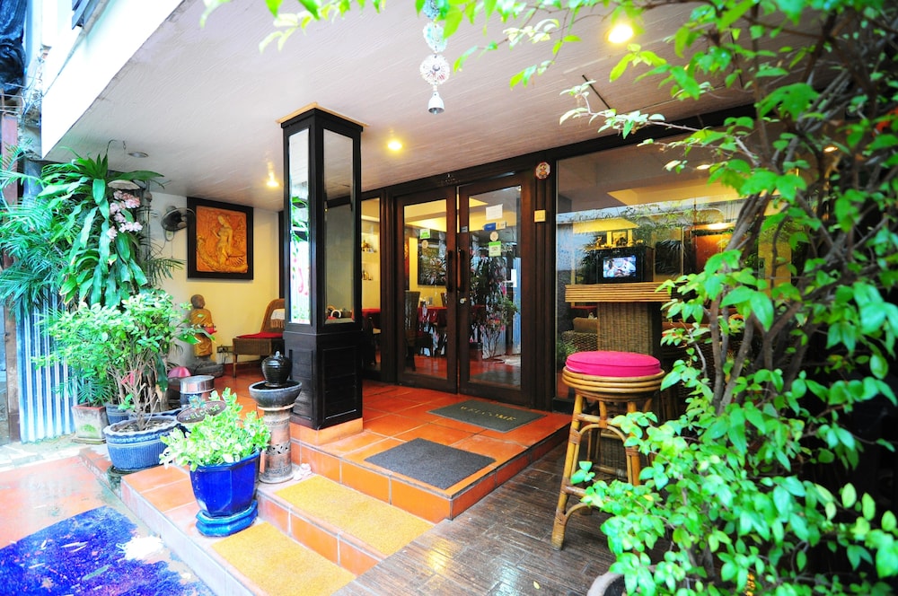 BAAN SUKHUMVIT SOI 20 2/50