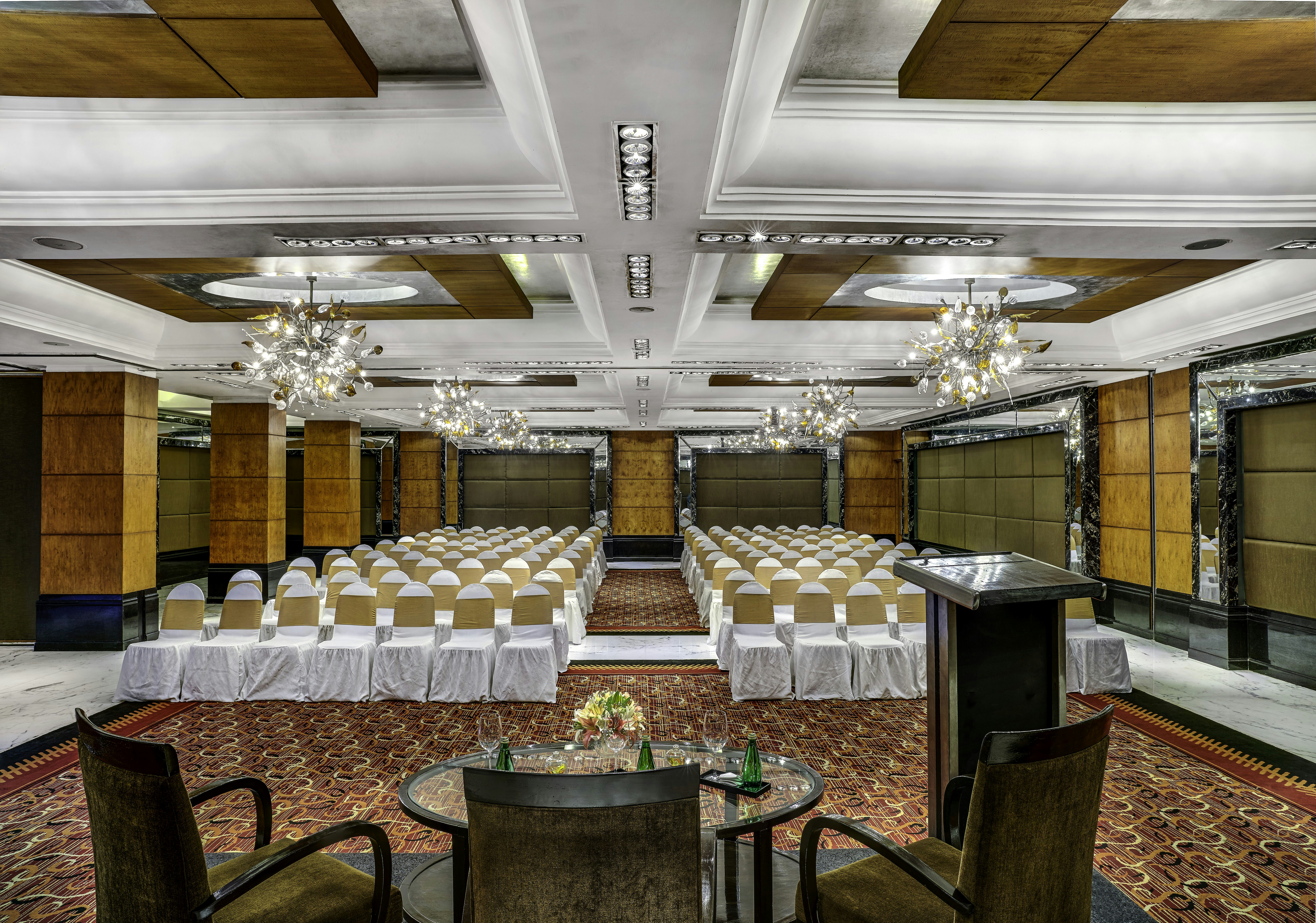 TAJ CLUB HOUSE 39/50