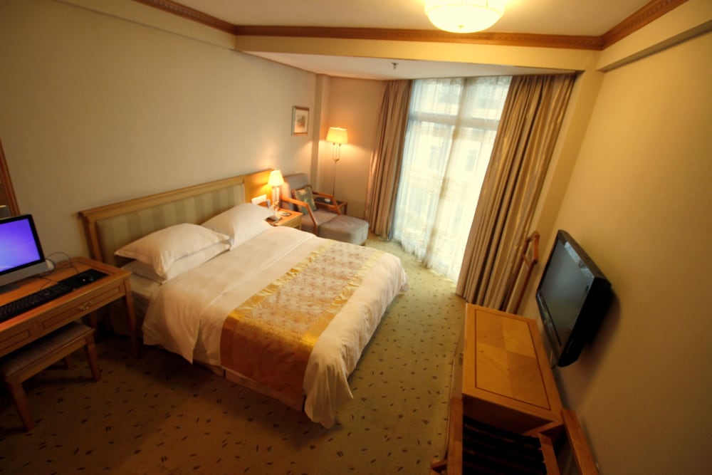 Excemon Beihai Beach Hotel 9/28