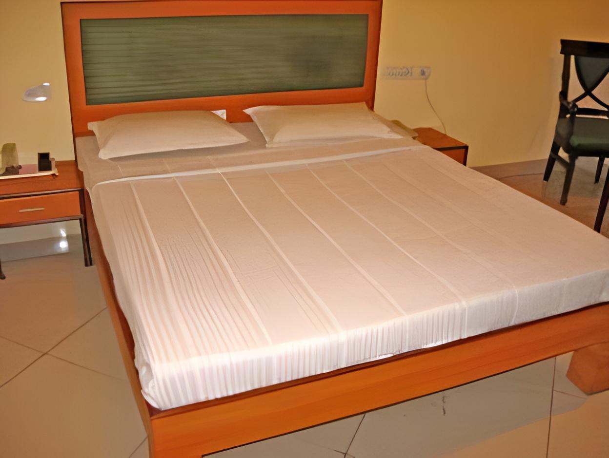 OYO Rooms Hyderabad Secretariat 8/35