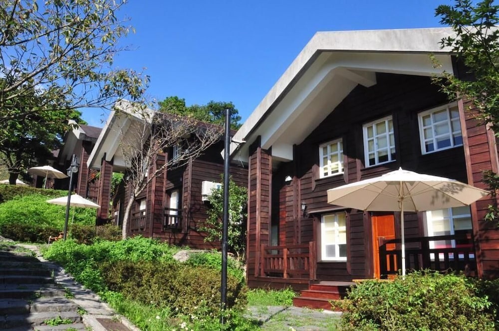Yangmingshan Jing Shan Recreation Area 5/61