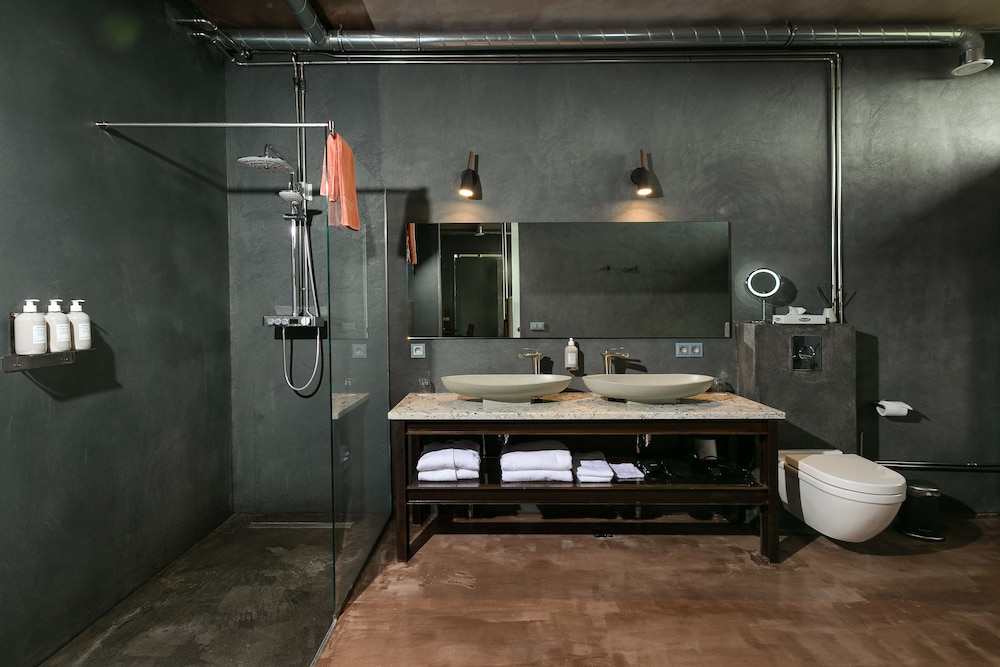 360 Boutique Hotel 47/49