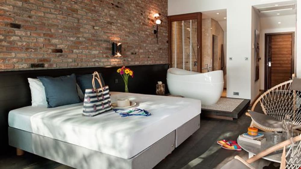 Miamai Hotel - Adults Only 11/50