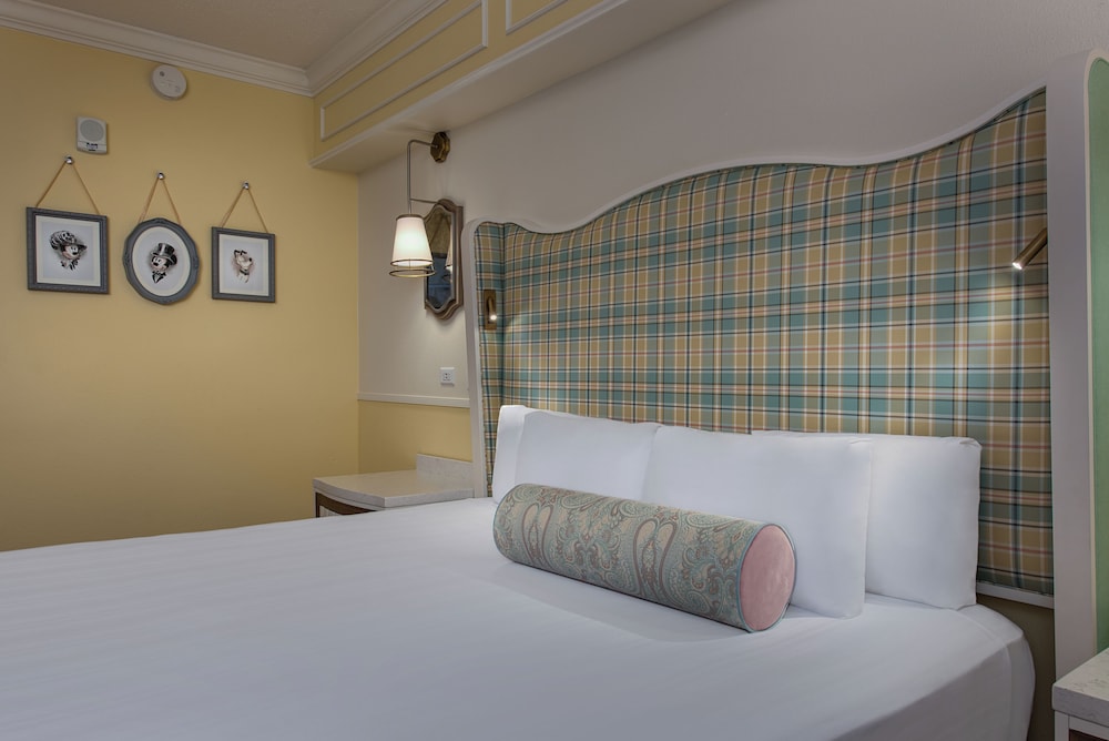 Disneys Boardwalk Inn 20/50