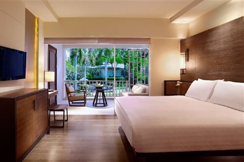 Club, Double Bed