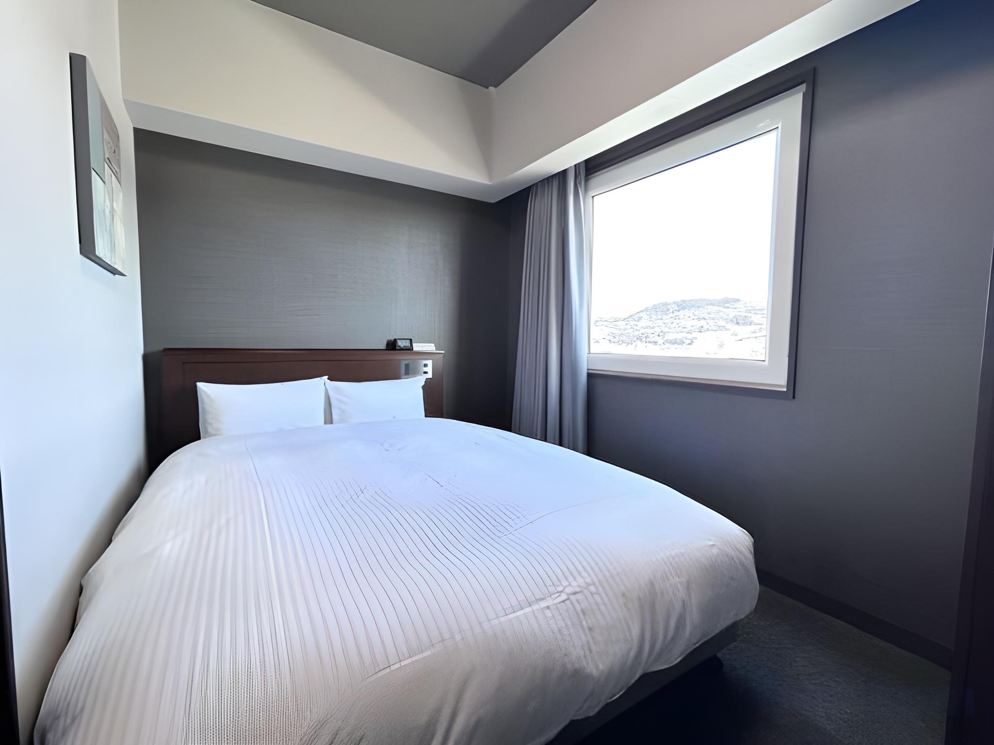 Semi Room, Standard, Semi Double Bed, Main Building, Smoking