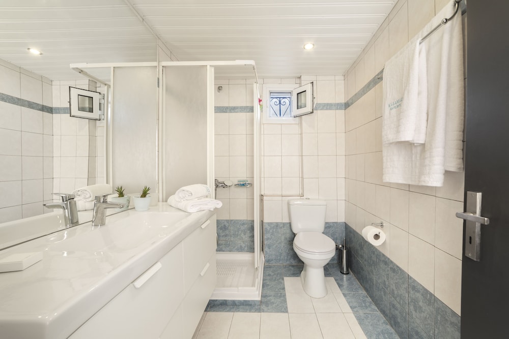 Kalamaki Beach Hotel 49/50