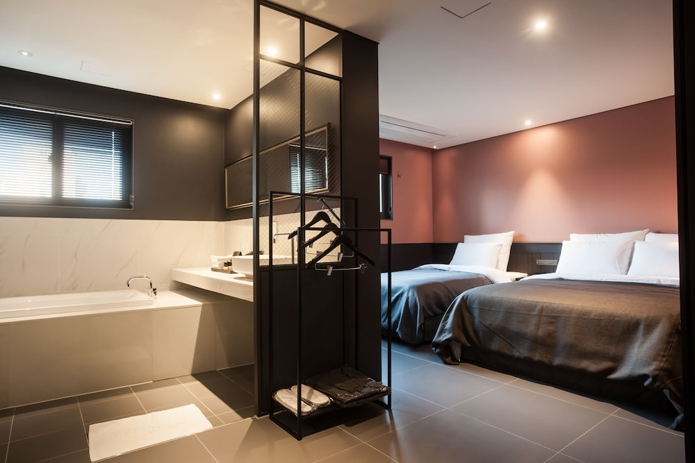 Gaden Hotel 18/56