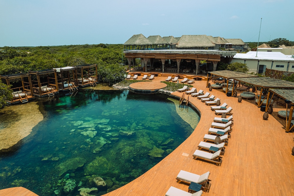 Hotel Shibari Tulum Restaurant and Cenote Club 45/50
