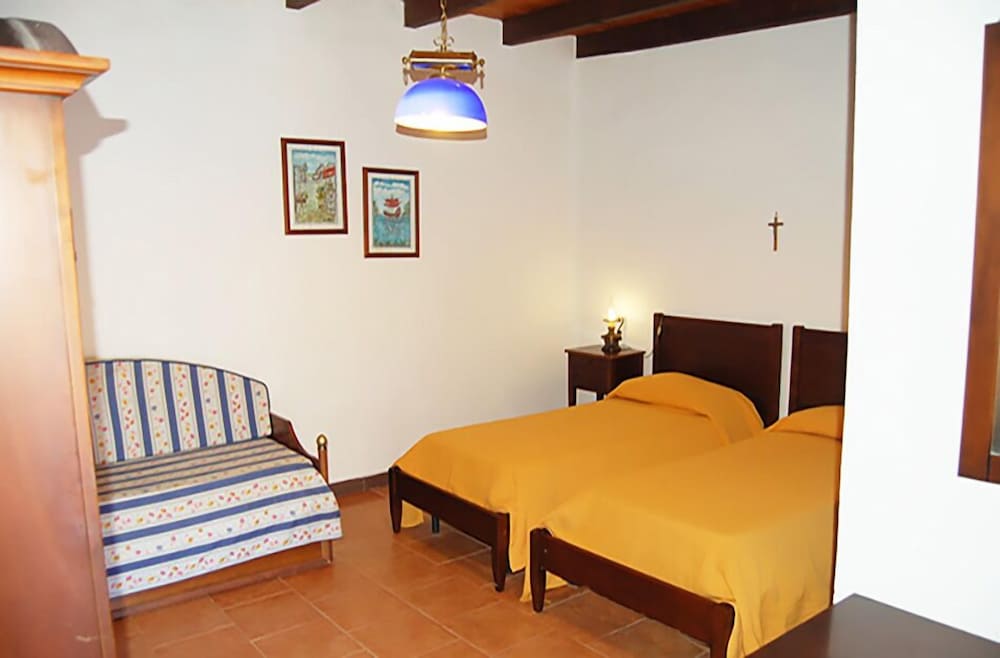 ECONOMY, SINGLE, DOUBLE BED, GARDEN VIEW, GARDEN AREA