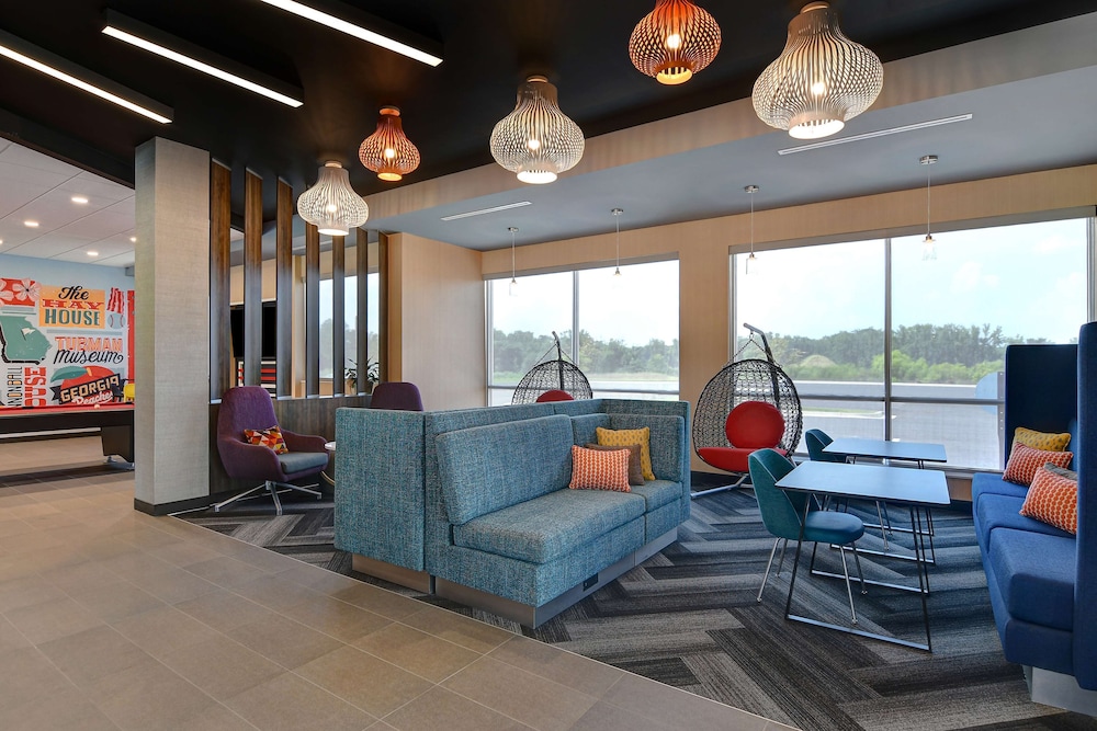 Tru By Hilton Macon North 33/41
