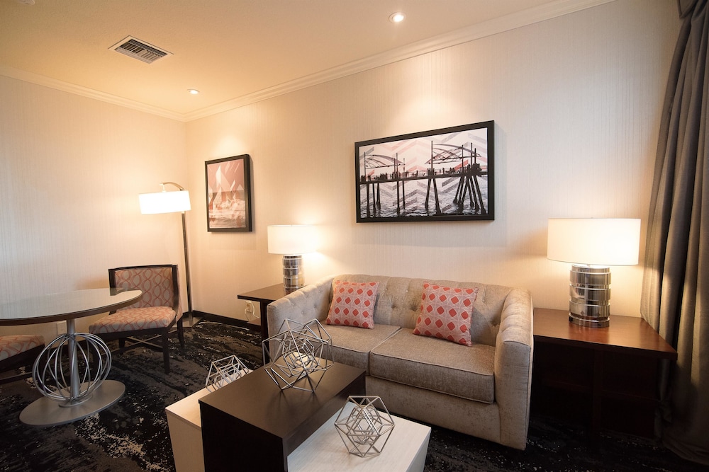 Best Western Plus Redondo Beach Inn 22/34
