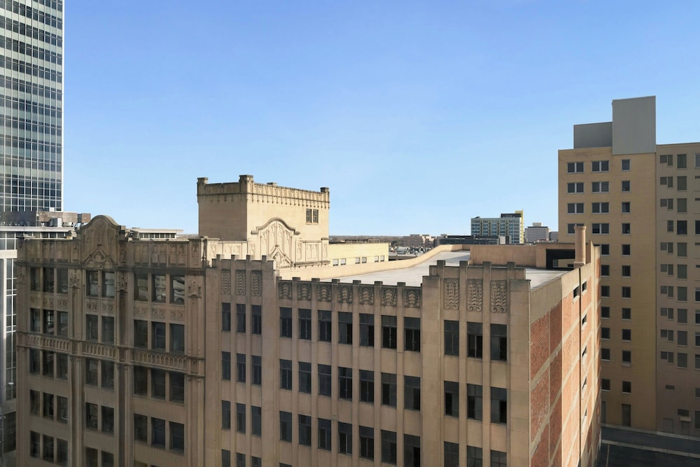 Aloft Indianapolis Downtown 3/36