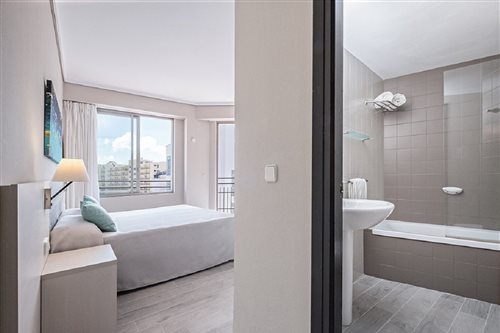 Room, Single