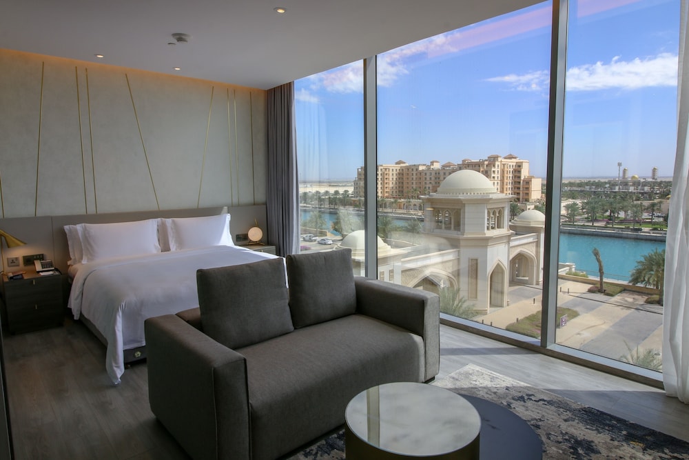 Views Hotel And Residence 49/69