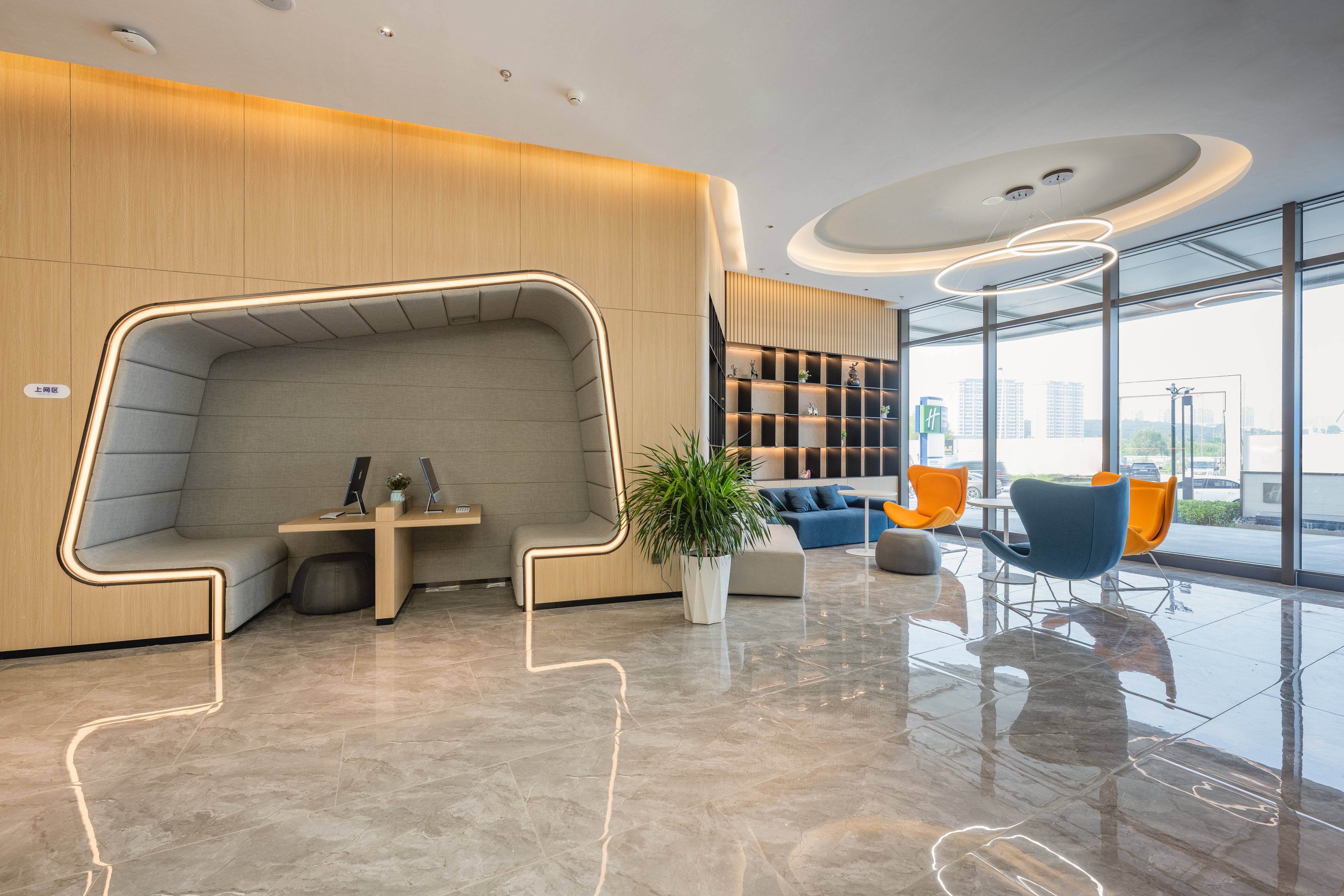 Holiday Inn Express Huludao Seaview an IHG Hotel 12/21