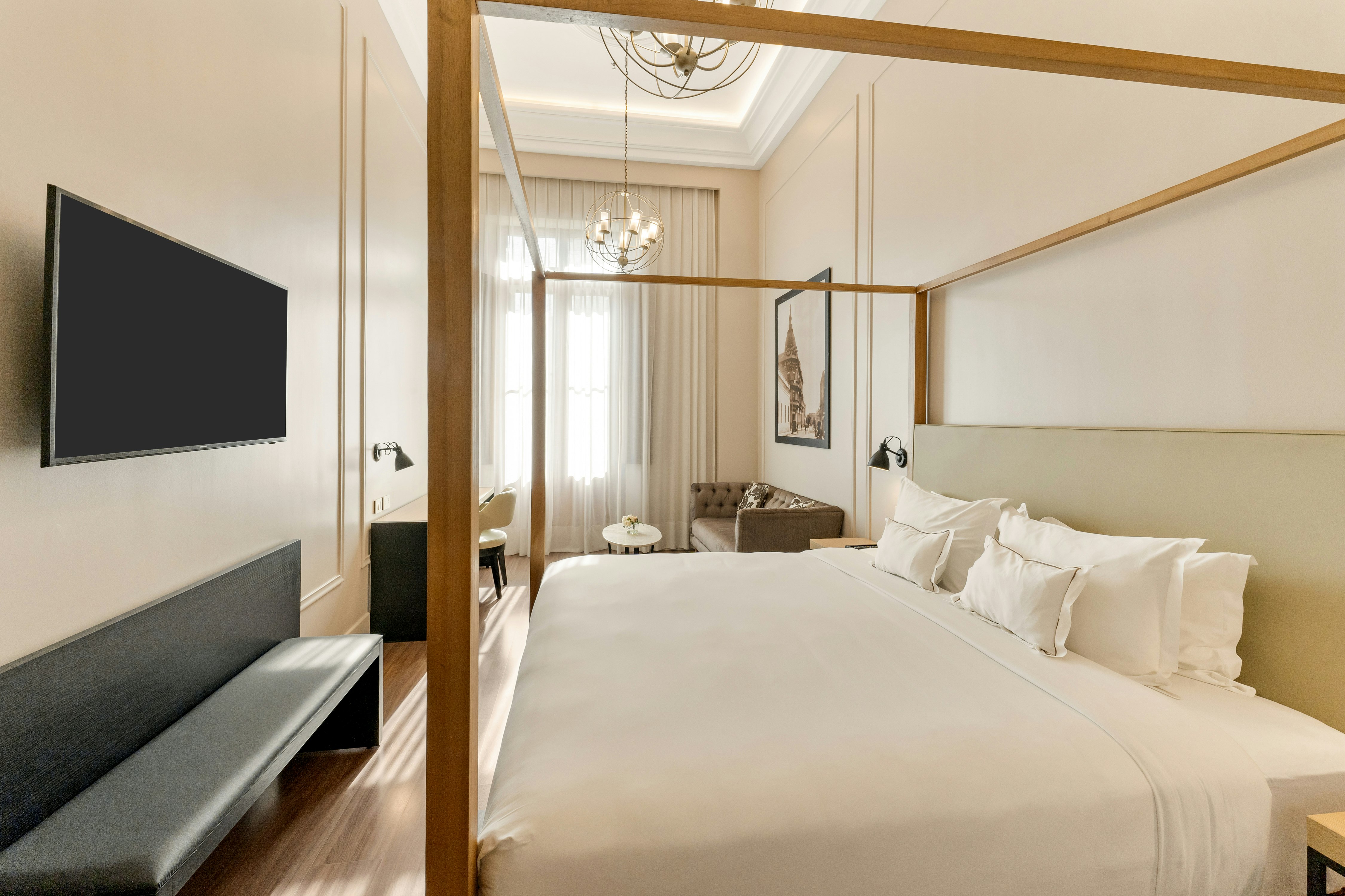 1 BEDROOM, SUITE, KING BED