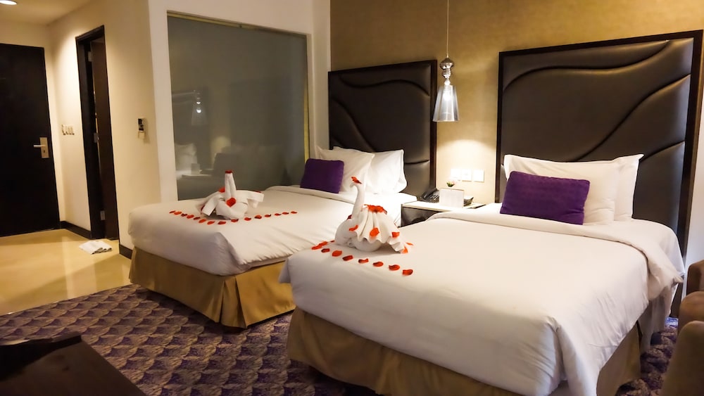 Nemuru Grand Bellevue Radio Dalam 19/39