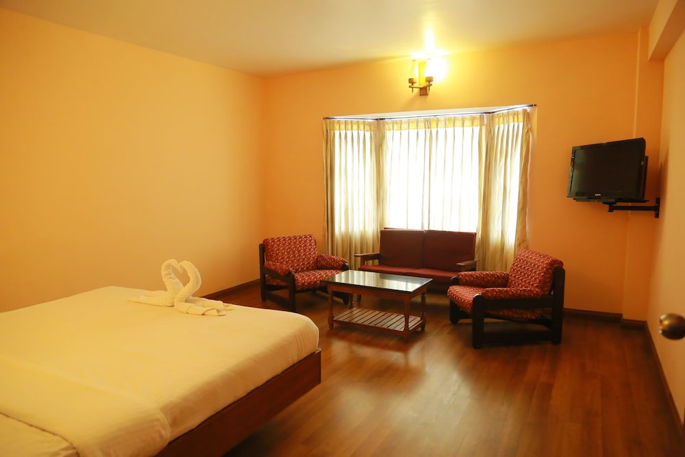 HOTEL BLUE BIRD 7/31