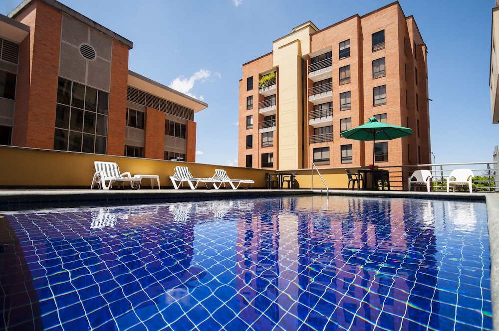 Armenia Hotel 10/74