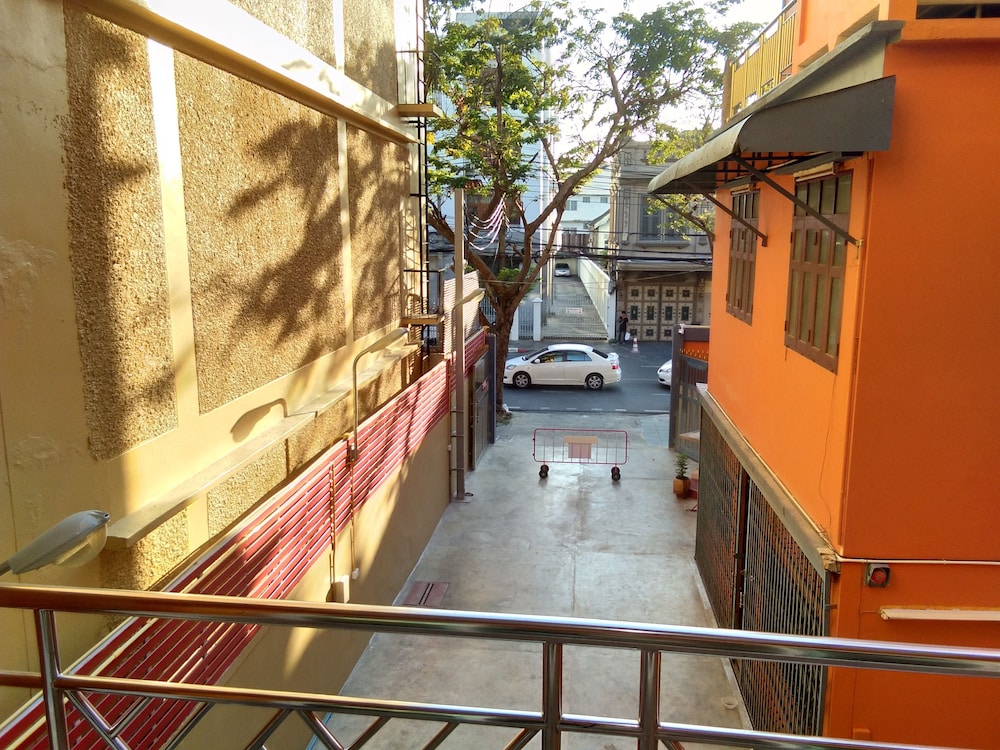 Baanwanchart Bangkok Residences 5/50