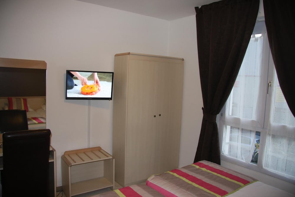Brit Hotel Cherbourg Octeville 36/43