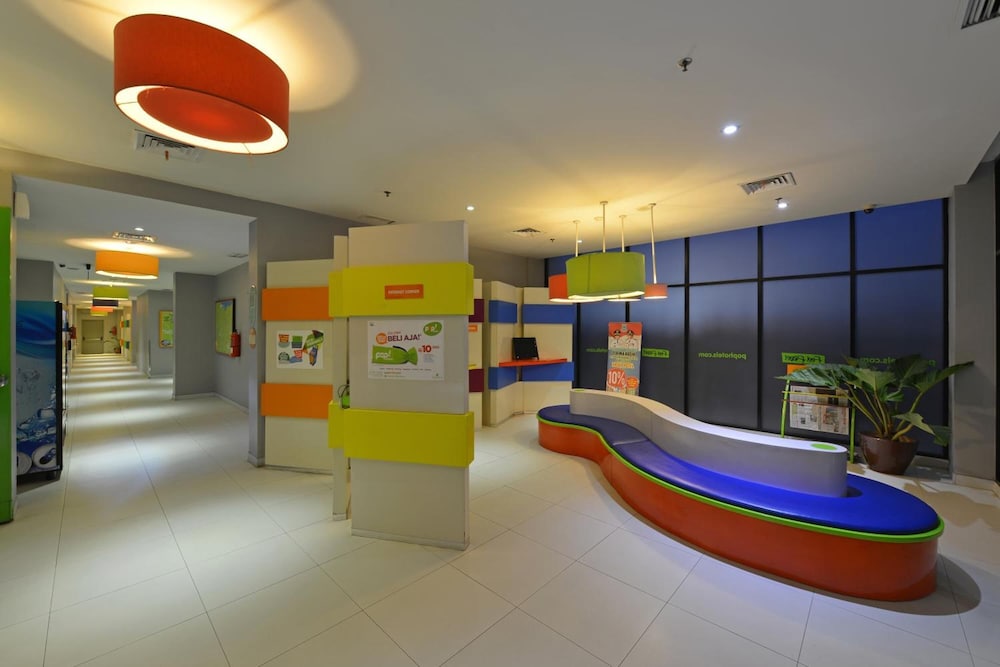Pop Hotel Bsd City Tangerang 34/39