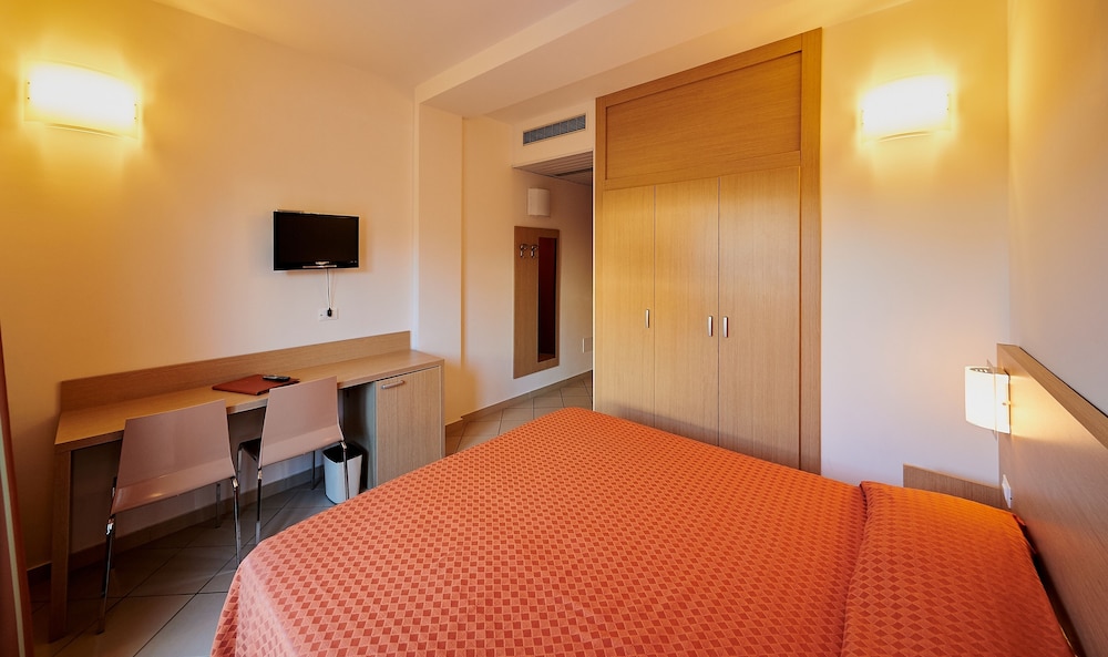 Varo Village Hotel 9/39