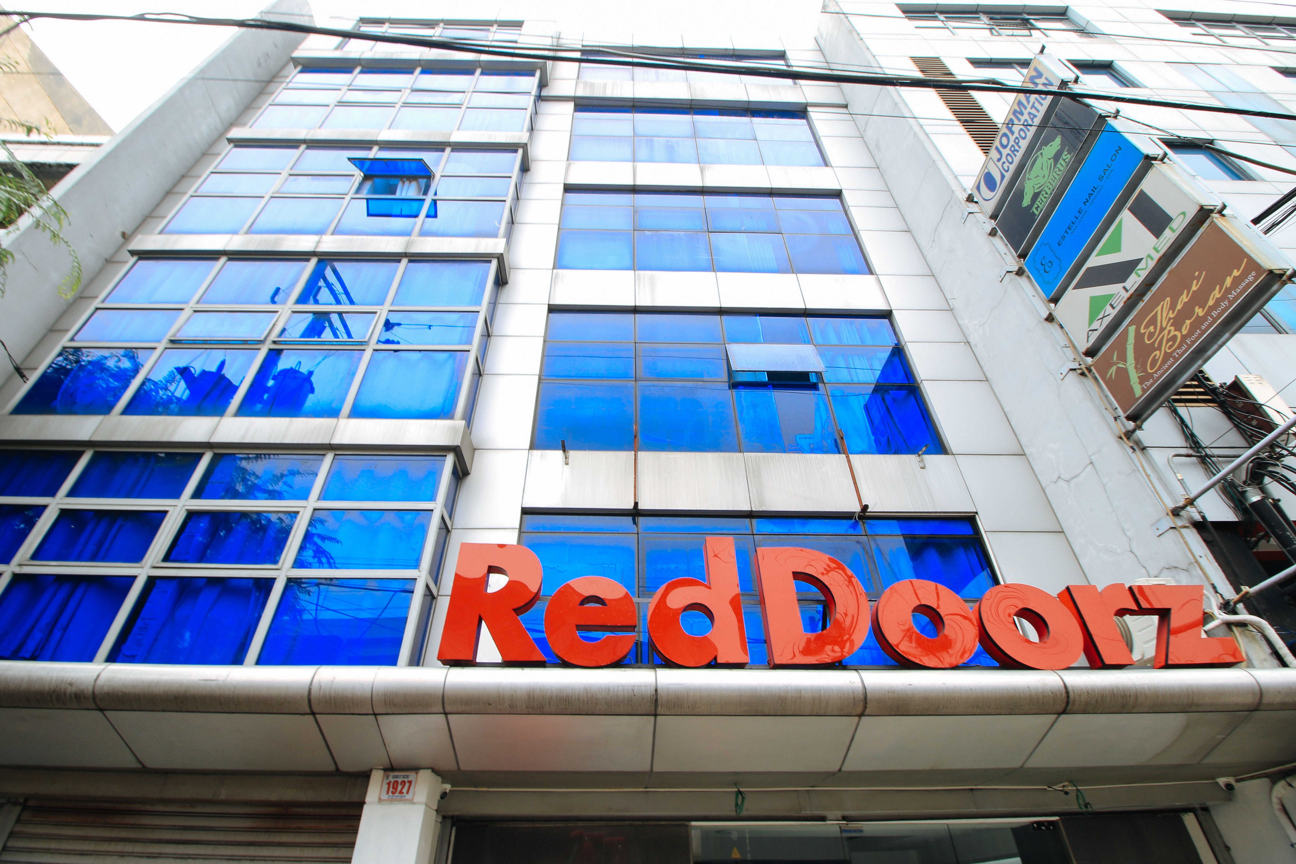 RedDoorz Plus @ San Marcelino Malate 1/20