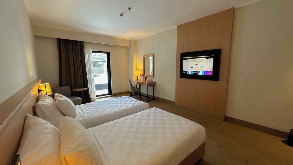 SWISS-BELHOTEL MANOKWARI 30/80