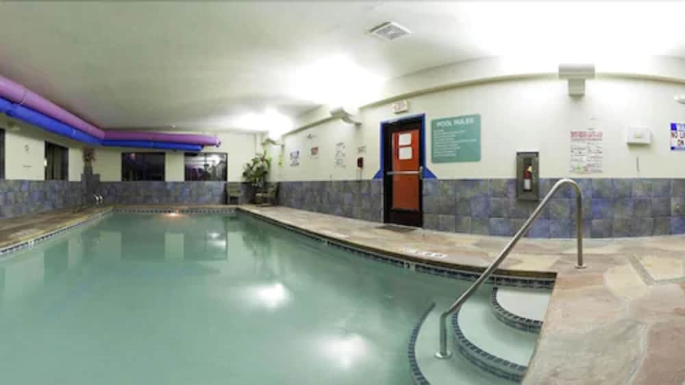 swimming pool spa