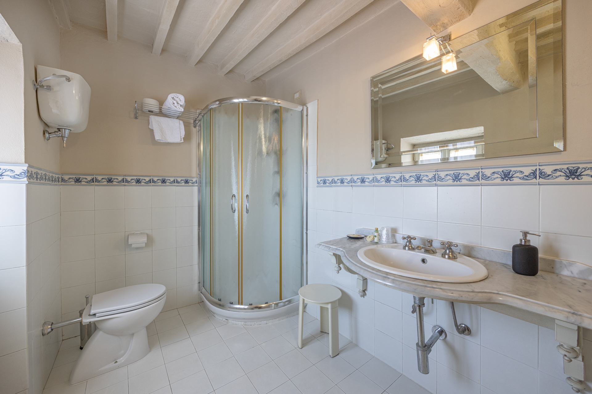 Belvedere, Suite