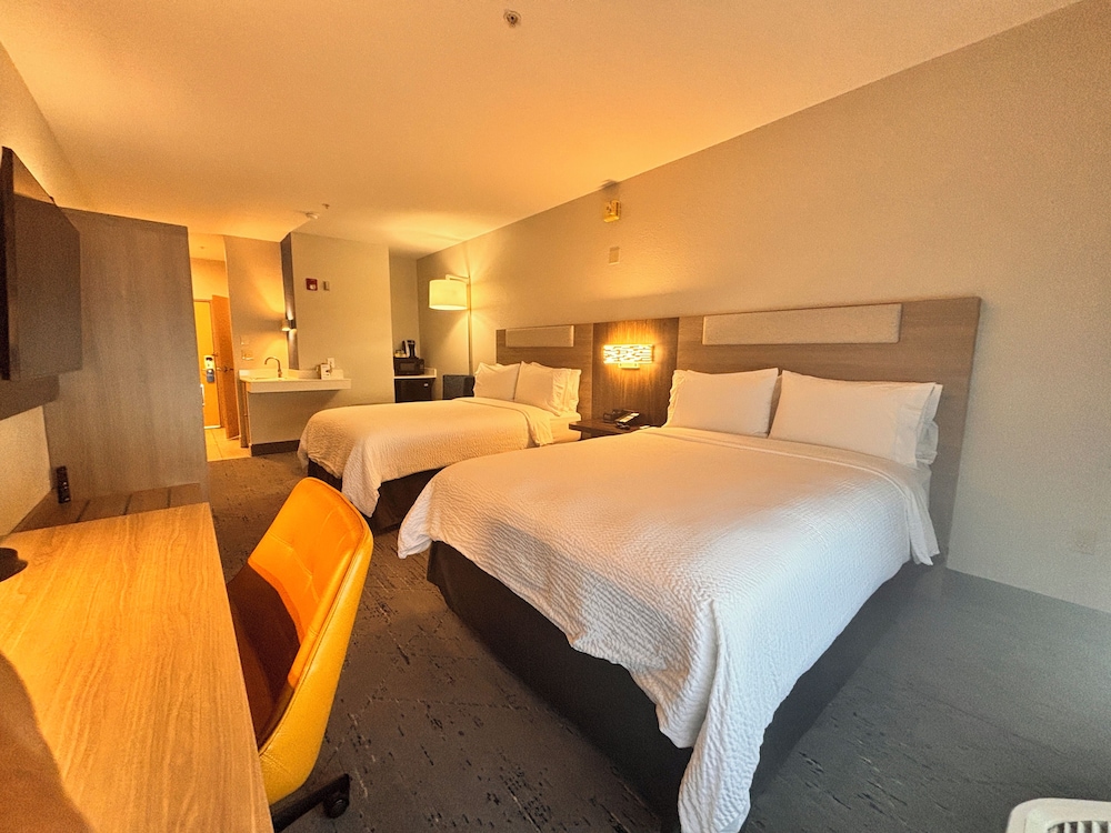 غرفة قياسية، Holiday Inn Express Hotel Suites Berkeley 5/8