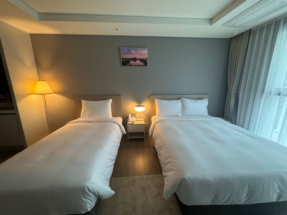 Sollago Myeongdong Hotel and Residence 19/50