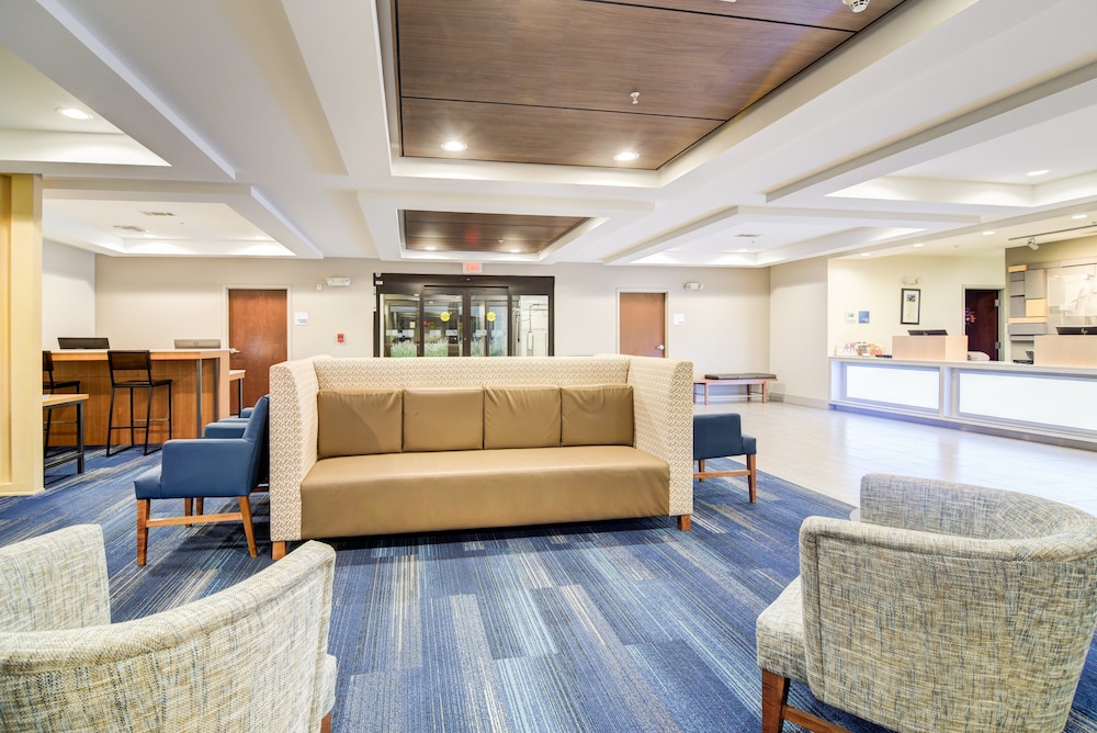 Holiday Inn Express Hotel And Suites Foley 7/75