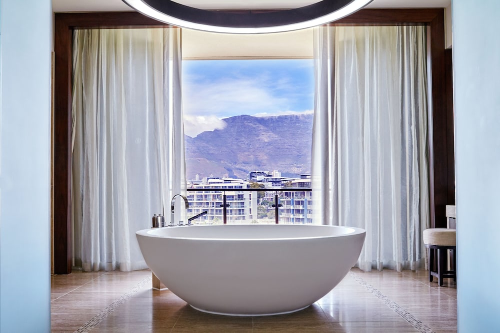 One&Only Cape Town 48/54