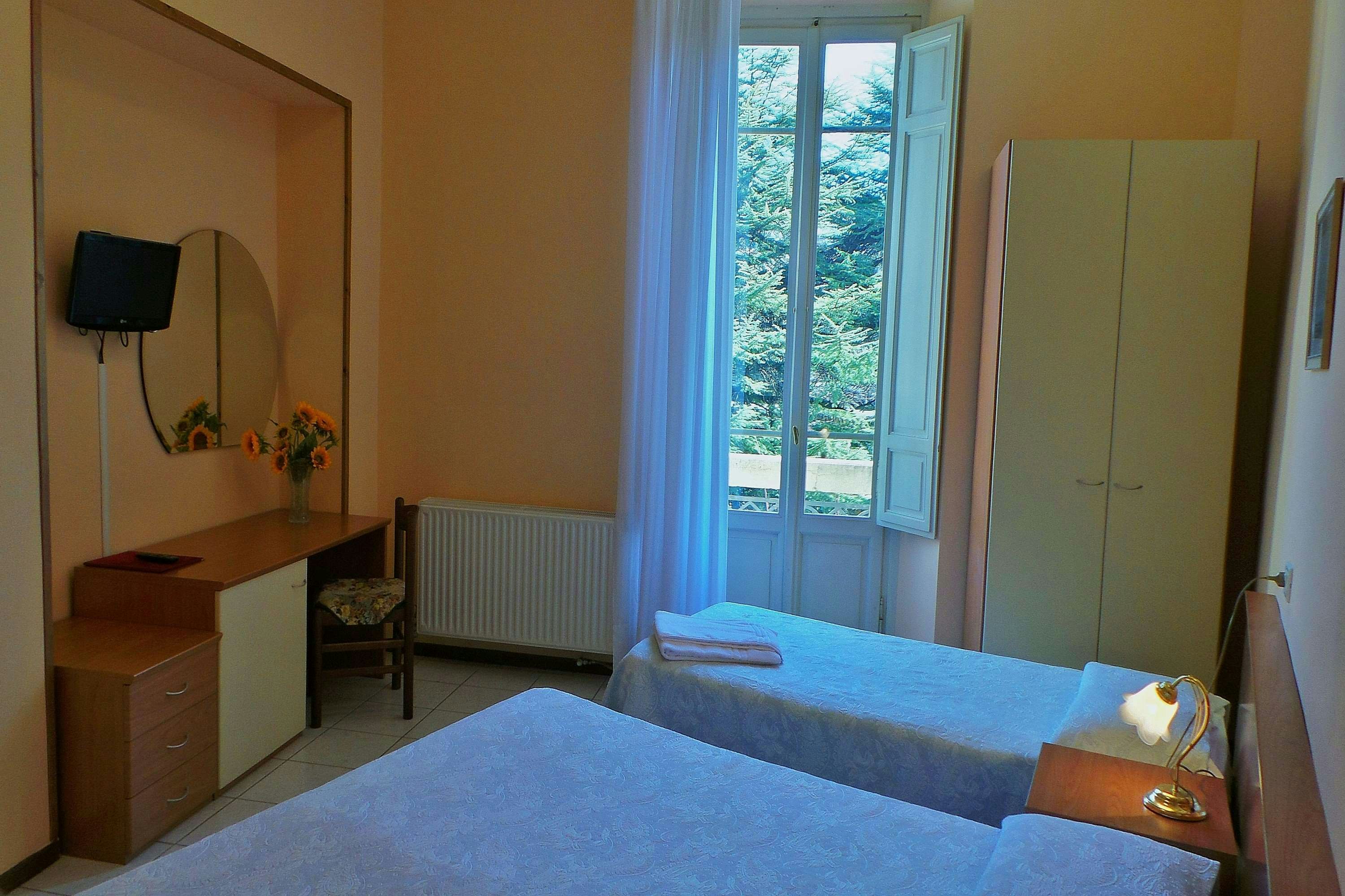 Hotel Roma 7/27