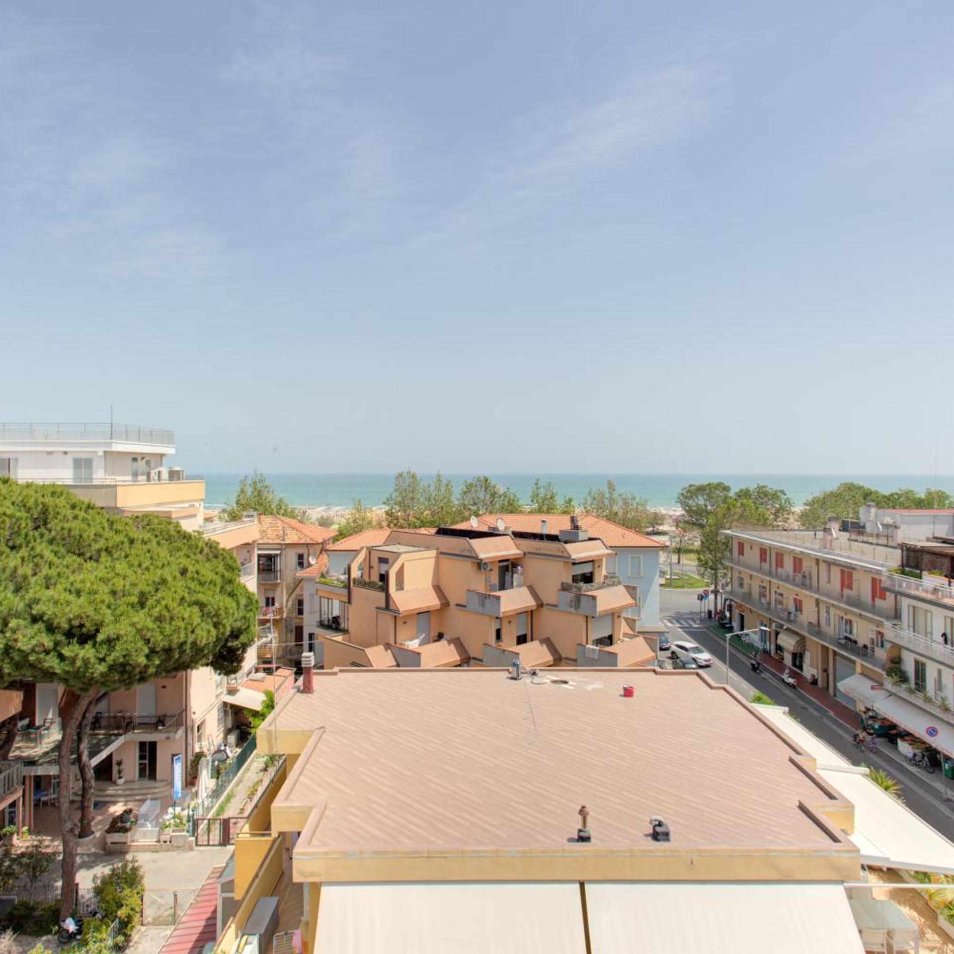 Hotel Nella 48/50