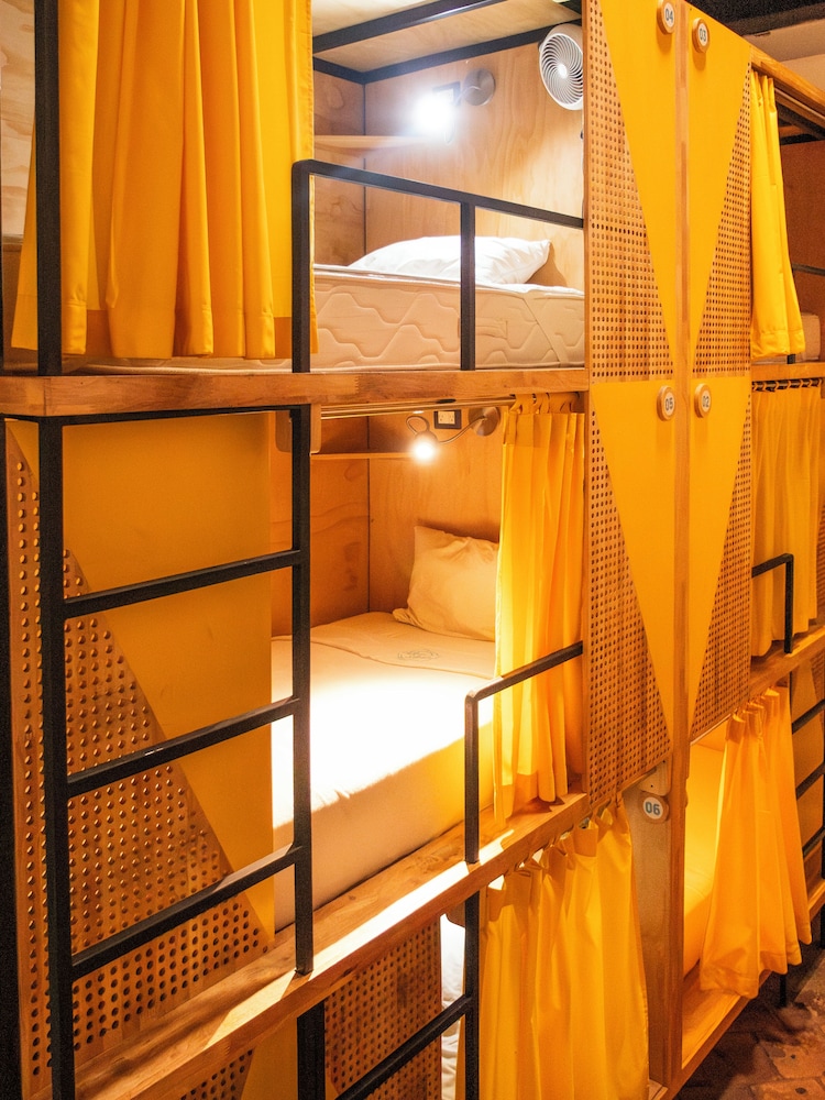 Adra Hostel 22/50