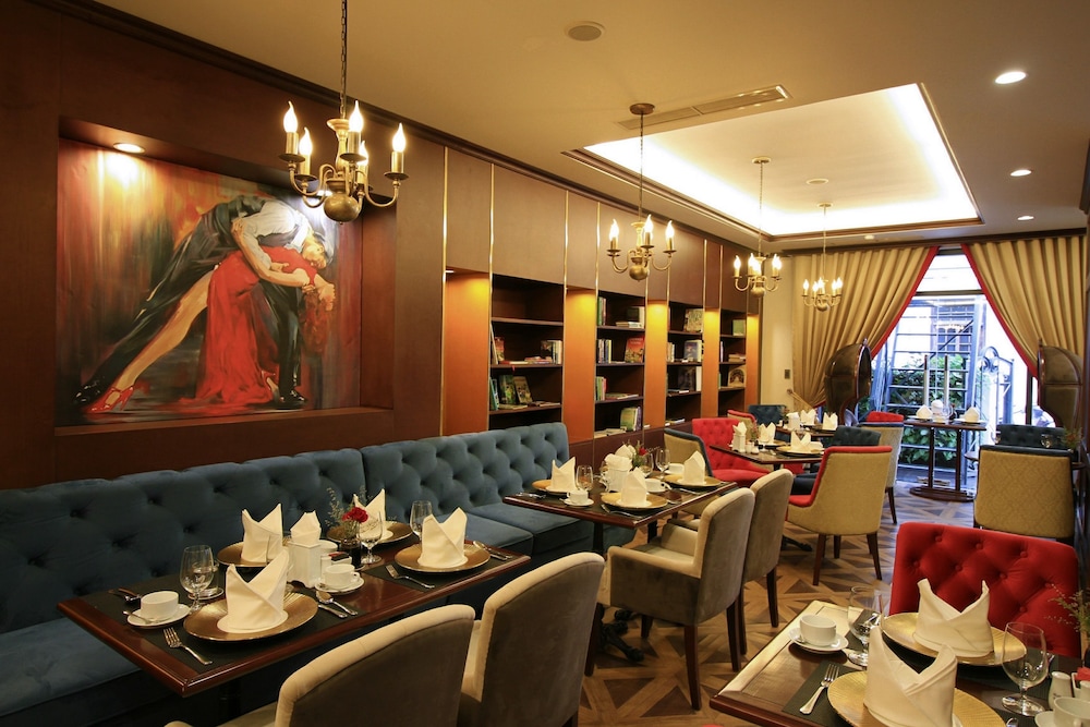 The Scarlett Boutique Hotel 34/41