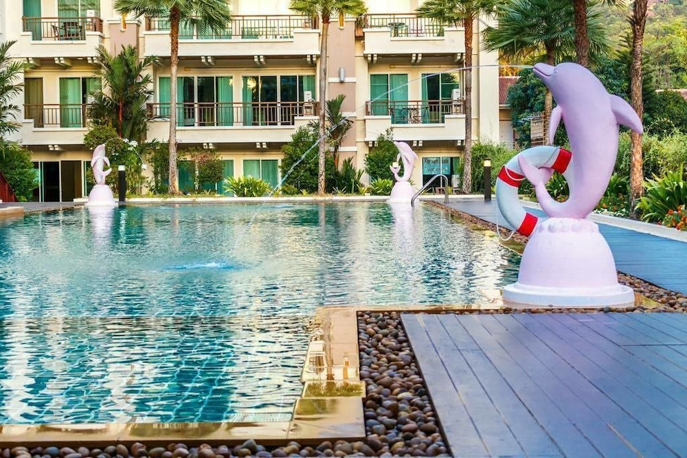 Patong Beach Phuket Villa Condo 47/50