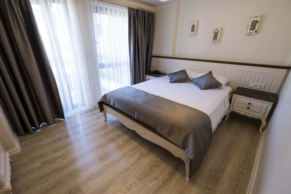 Icarus Hotel 14/46