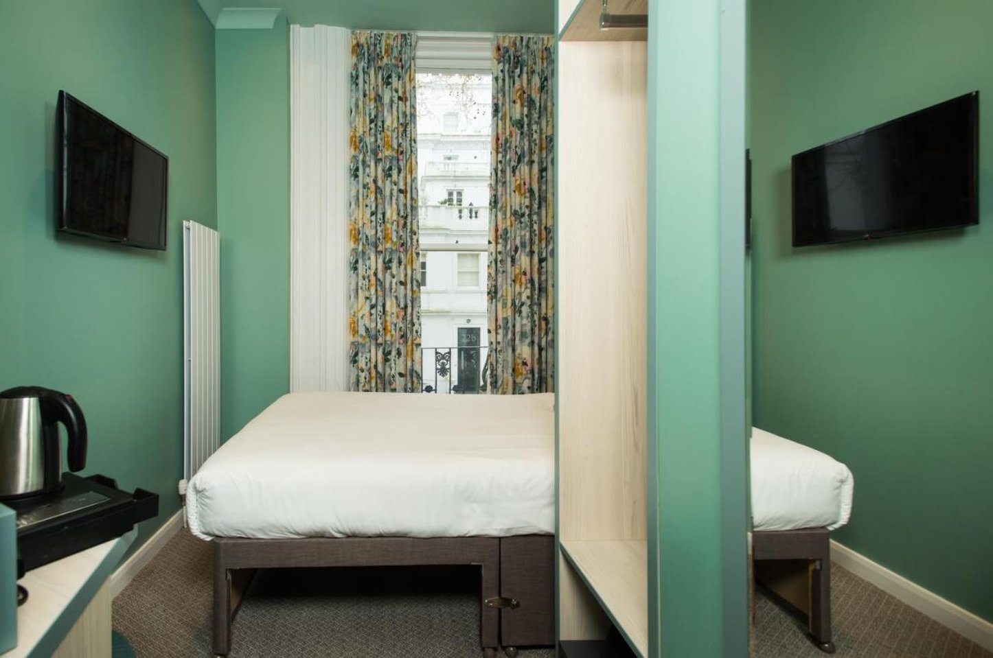 Caring Hotel 28/29