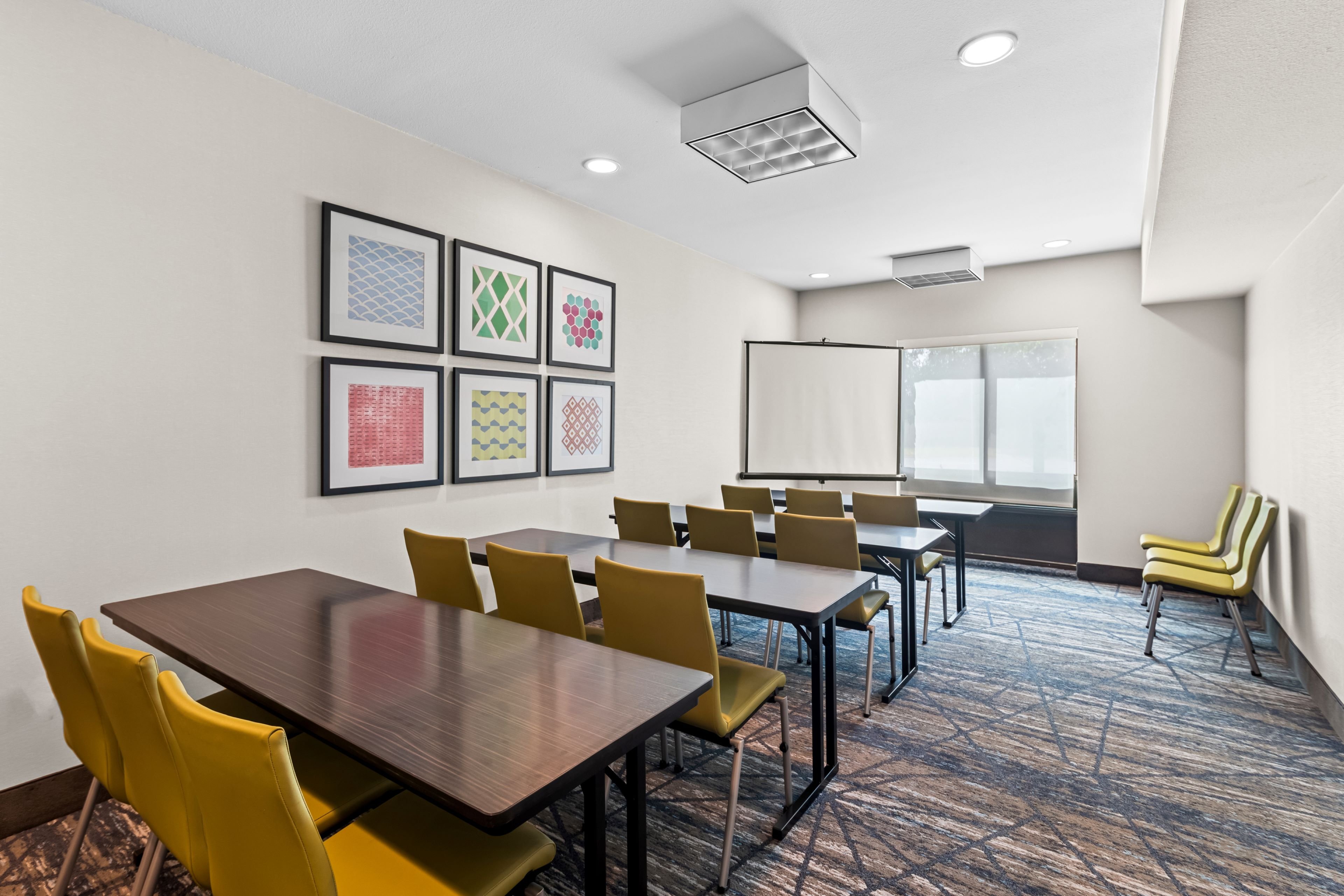 Holiday Inn Express & Suites Austin SW - Sunset Valley, an IHG Hotel 45/50