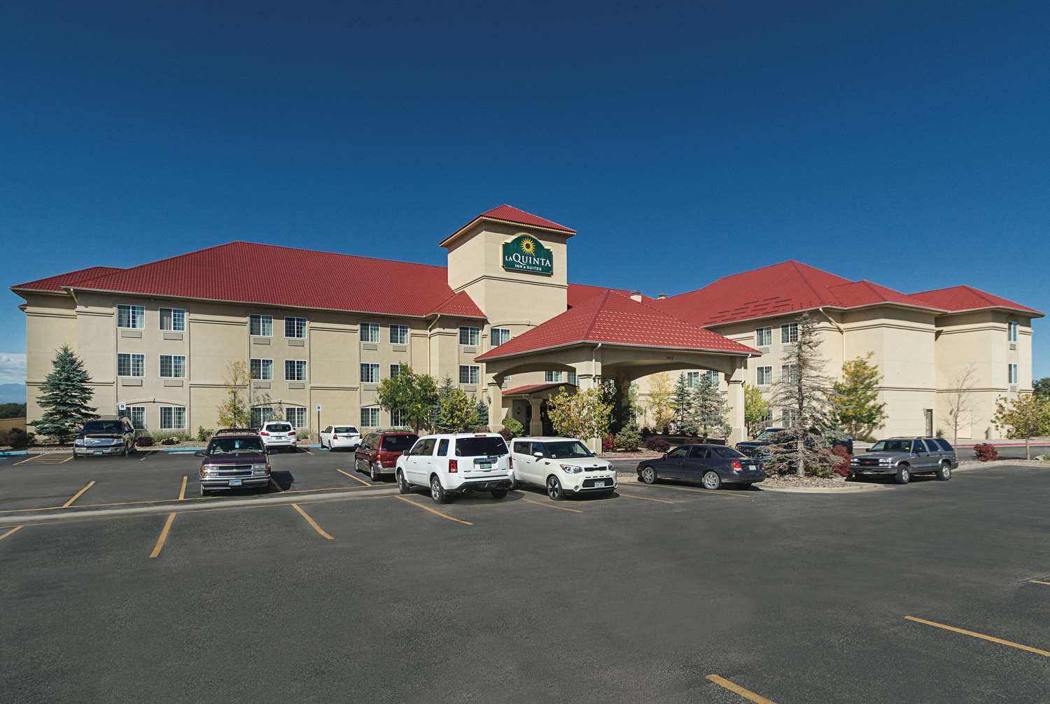 La Quinta Inn & Suites by Wyndham Trinidad 59/61