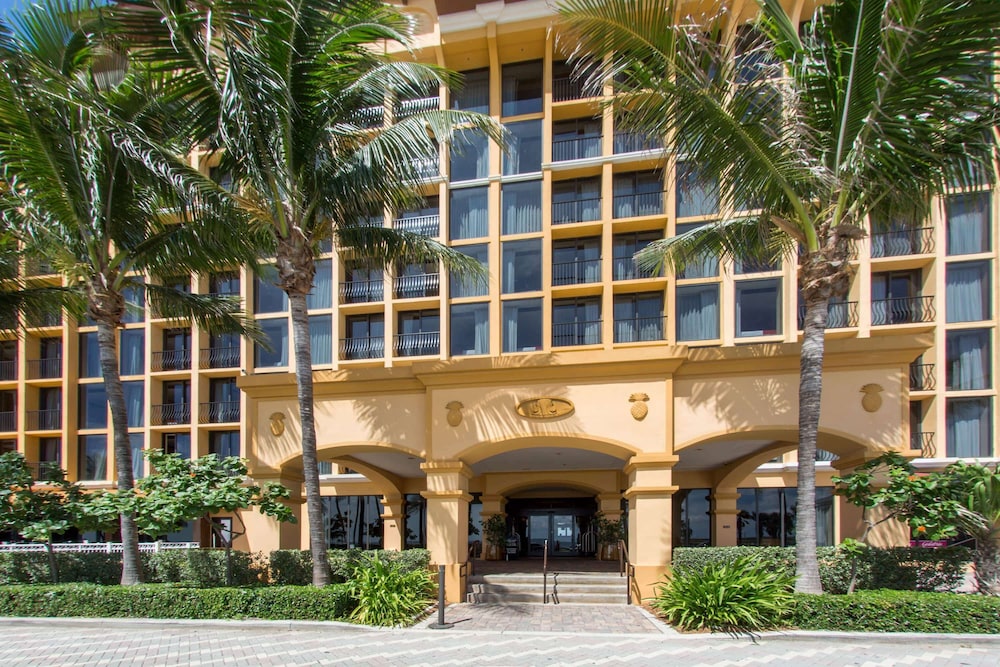 Wyndham Deerfield Beach Resort 5/53