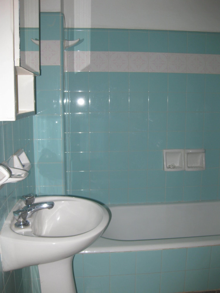 Marcopolo Inn Bariloche - Adults Only 26/48